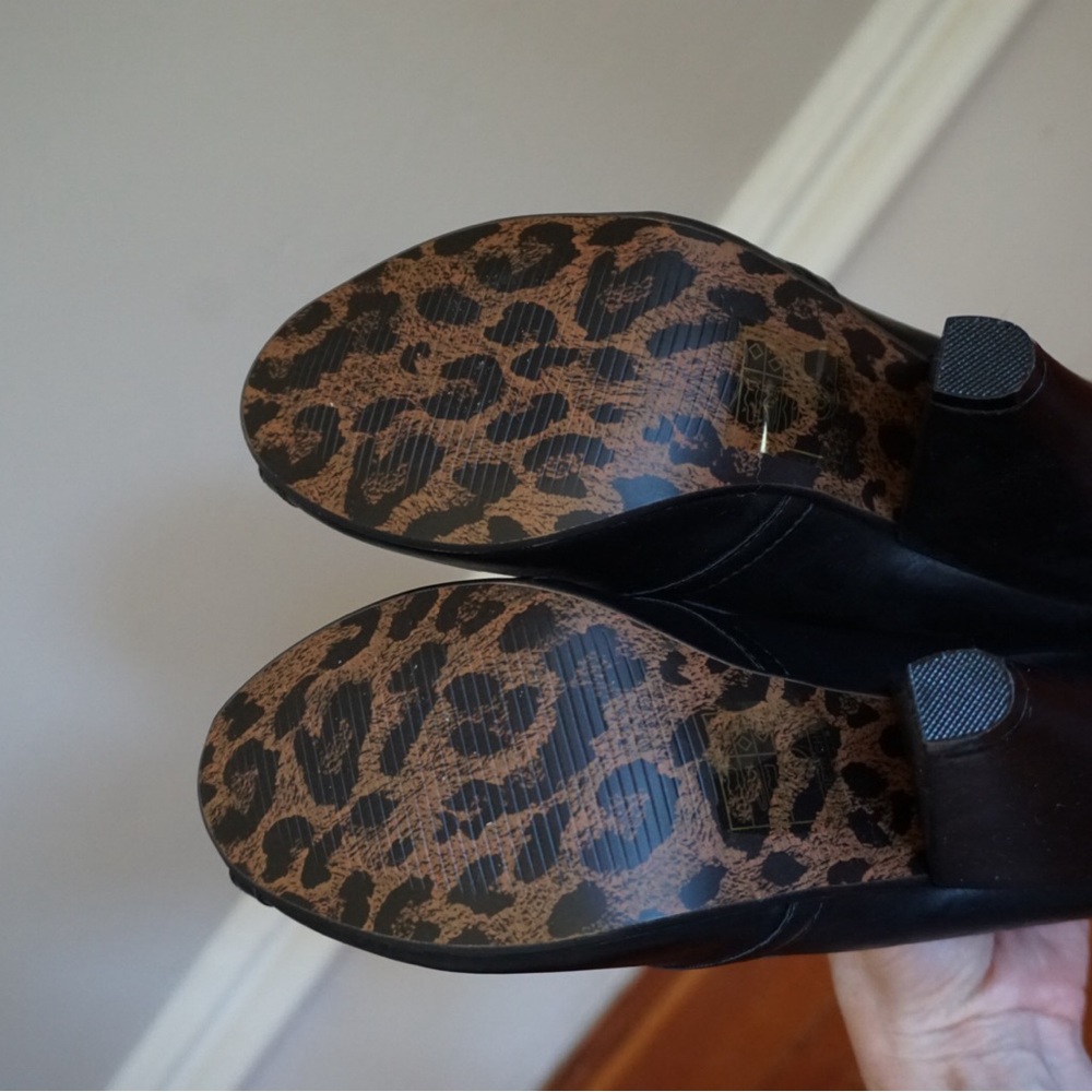 Bettie Page Black Cutout Peep-Toe Heels - Picture 4 of 4